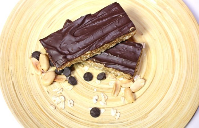 No-Bake-Peanut-Chocolate-Protein-Bars_3