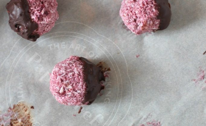 macaroons-682x1024