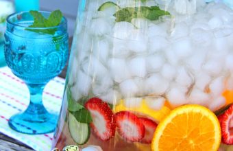 Easy-Delicious-Flavoured-Waters-1A-Pretty-Life