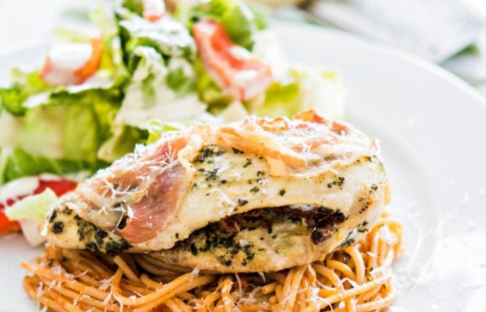 Pesto-and-Sundried-tomato-stuffed-Chicken-breast