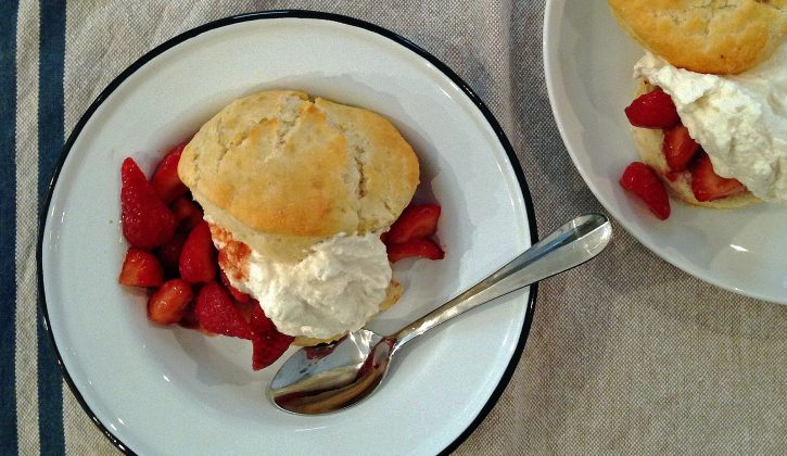 balsamic_glazed_strawberry_shortcake