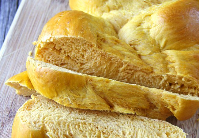 Braided-Pumpkin-Bread-aA-Pretty-Life