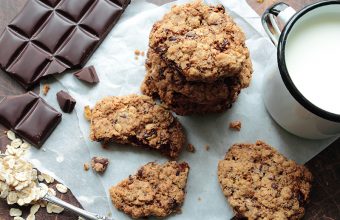 oatmeal raisin homemade cookies