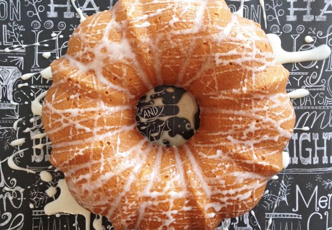 Eggnog-Bundt-Cake-with-Eggnog-Sugar-Glaze-2A-Pretty-Life