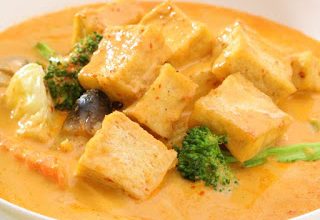 red-thai-curry-with-tofu