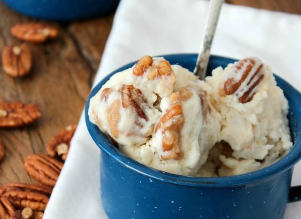Homemade-Caramel-Pecan-Ice-Cream_1B
