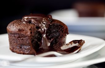 recipe_warm_molten_chocolate_cakes