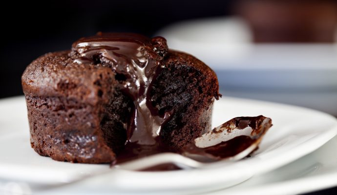 recipe_warm_molten_chocolate_cakes