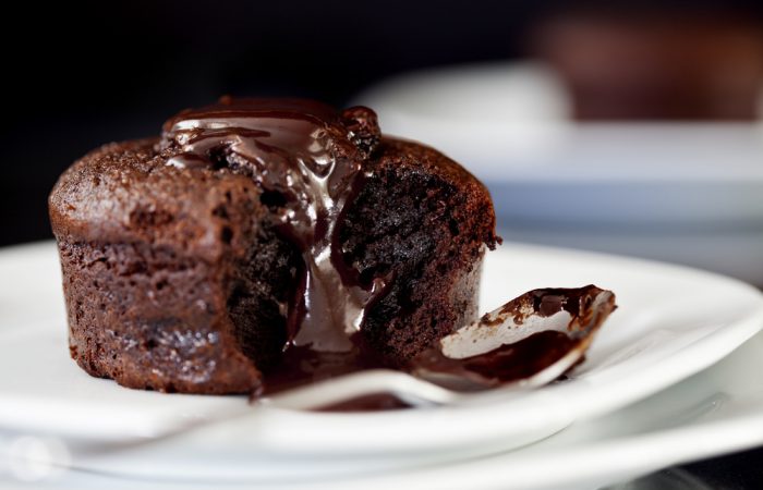 recipe_warm_molten_chocolate_cakes