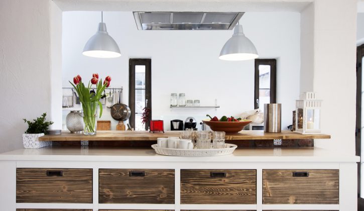 recipegeek-food_talk-5_creative_kitchen_organizing_hacks