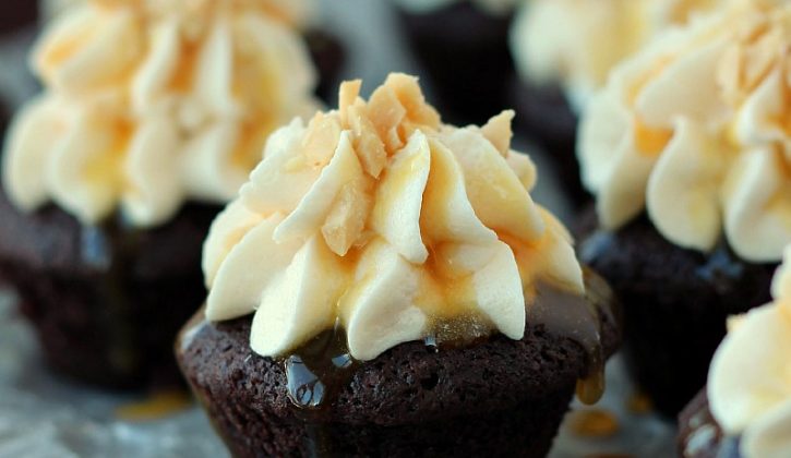 Snickers-Brownie-Bites-www.thereciperebel.com-2