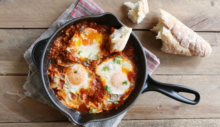 recipe_poached_eggs_in_marinara_sauce-1
