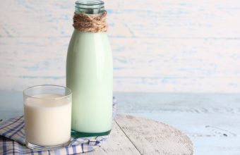 recipegeek-food_talk-spot_the_difference_soy_almond_amp_rice_milk