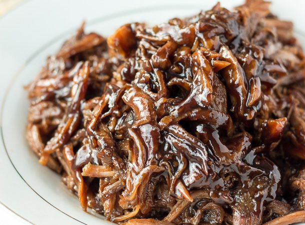 Honey-Balsamic-Pulled-Pork-www.thereciperebel.com-2