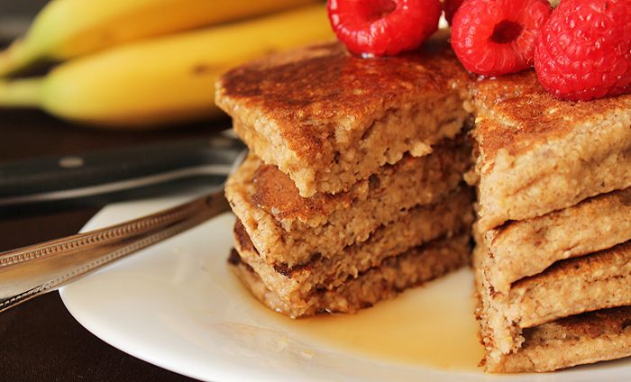 oat-banana-pancaces-vegan