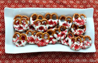 canada-day-dessert-idea-chocolate-covered-pretzels-solo