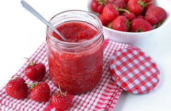 quick-strawberry-chia-seed-jam
