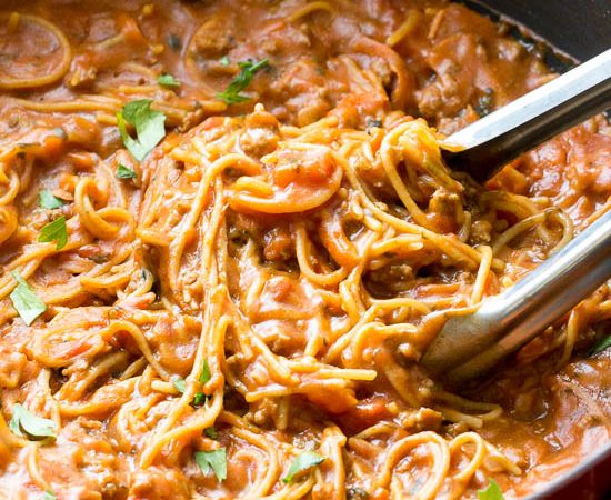 Healthy-One-Pot-Spaghetti-and-Meat-Sauce-www.thereciperebel.com-4