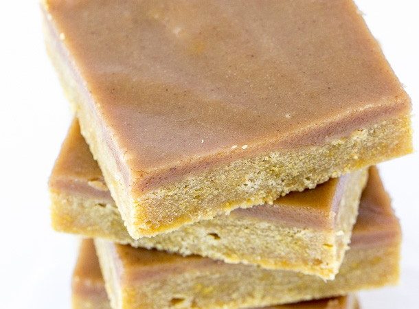 Pumpkin-Spice-Latte-Blondies-www.thereciperebel.com-3-of-9-610x915