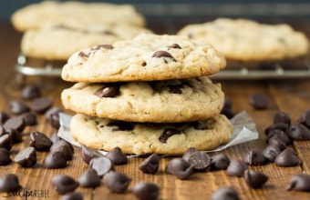 Oatmeal-Peanut-Butter-Chocolate-Chip-Cookies-www.thereciperebel.com-4-of-8-610x407