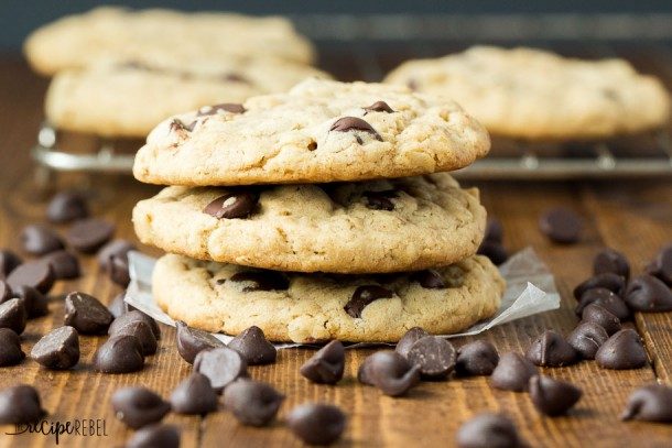 Oatmeal-Peanut-Butter-Chocolate-Chip-Cookies-www.thereciperebel.com-4-of-8-610x407