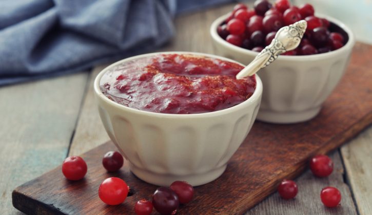recipegeek-recipes_menus-how_to_make_the_best_cranberry_sauce