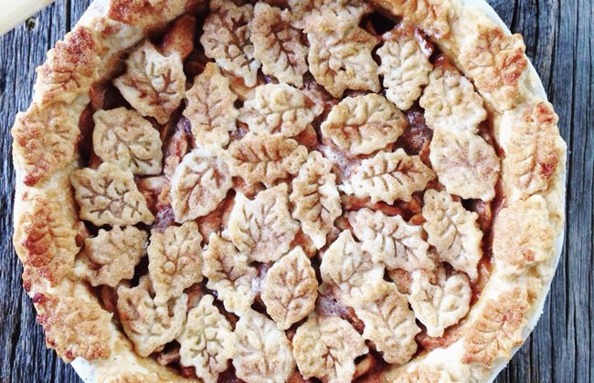 The-Easiest-Apple-Pie-A-Pretty-Life