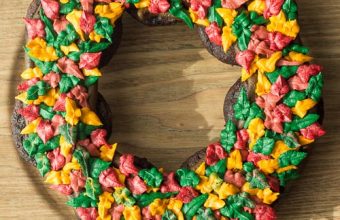 Fall-Wreath-Cupcake-Cake-www.thereciperebel.com_