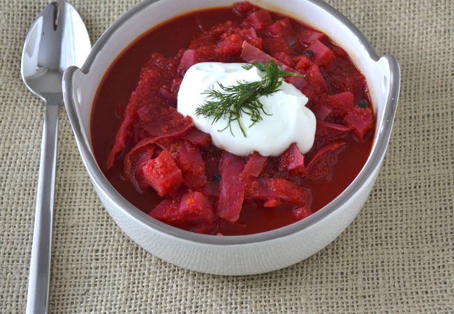 Easy-Crockpot-Borscht-A-Pretty-Life3_edited-12