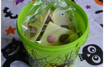 Halloween2BCandy2BBark_packaged-1