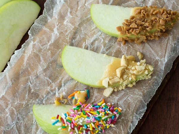 Caramallow-Fruit-Dip-and-Gourmet-Caramel-Apple-Bar-www.thereciperebel.com-8-of-10