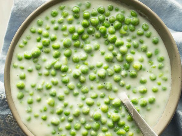 Creamed-Peas-www.thereciperebel.com-3-of-6