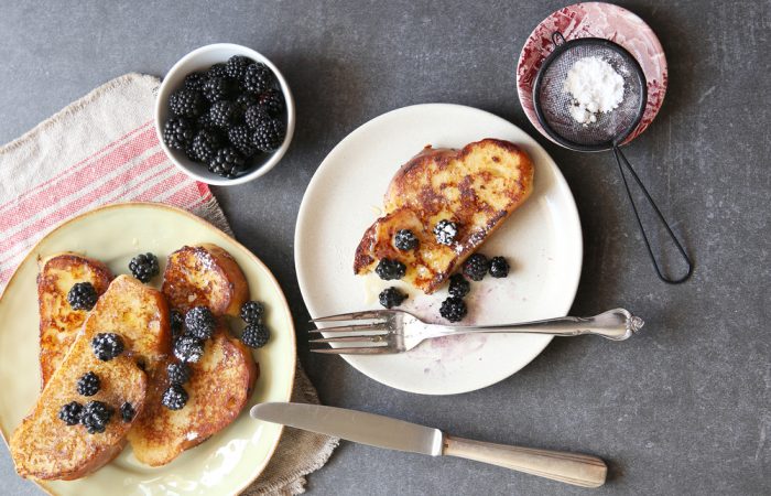 recipe_cinnamon_french_toast_with_blackberries