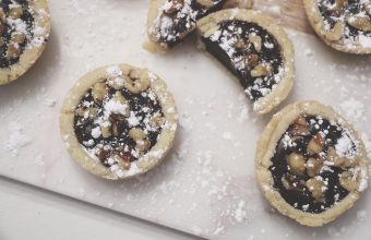 cookie-cups-with-chocolate-mint-ganache-filling