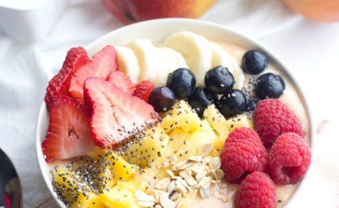 Smoothie-Bowl-4-683x1024