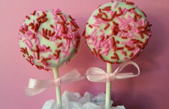 Valentine-Oreo-Pops-1-1024x858