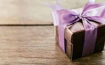 25_gifts_under_25_image_of_topic