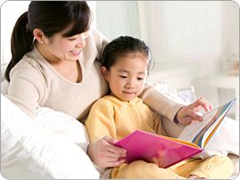 Asian_mother_child_reading_BRAND_PHO_EN