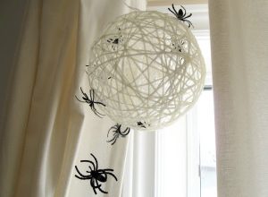 Yarn-spider-web-300x225