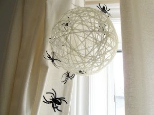 Yarn-spider-web-300x225