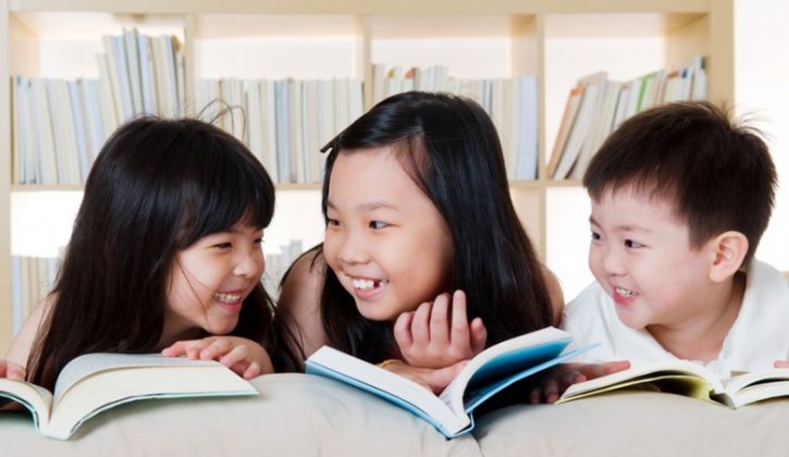 three-kids-reading-books-780x468