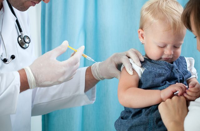 vaccination_girl_0