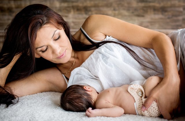breastfeeding_baby