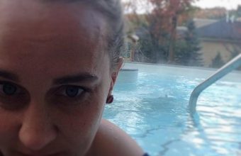 selfie_hot-tub-624x581