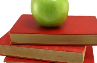 apple-and-books-school
