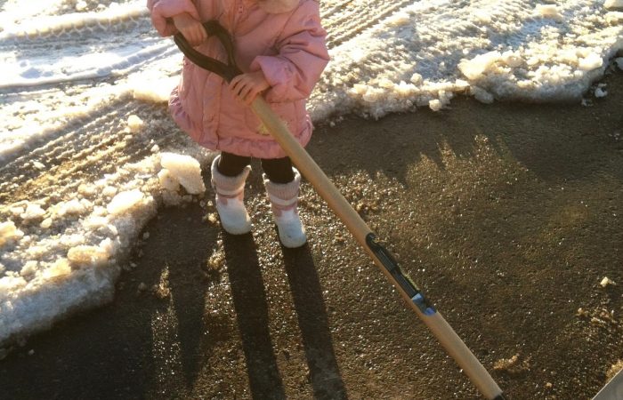 ToddlerShovelingSnow