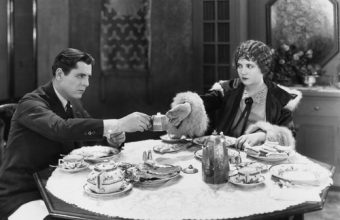 stock-unhappy-dinner-couple-2