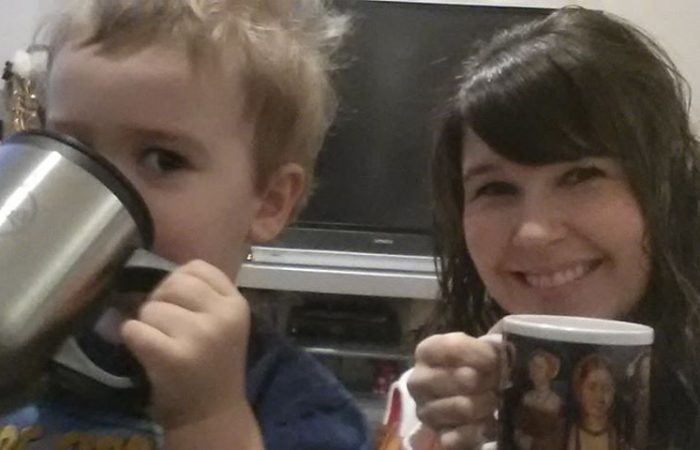 noah-mommy-coffee-time