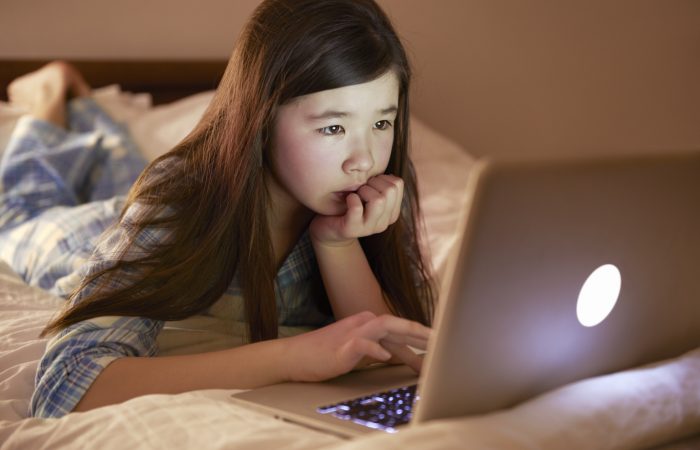 o-SOCIAL-MEDIA-KIDS-facebook
