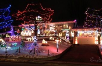 House-with-great-Christmas-lights